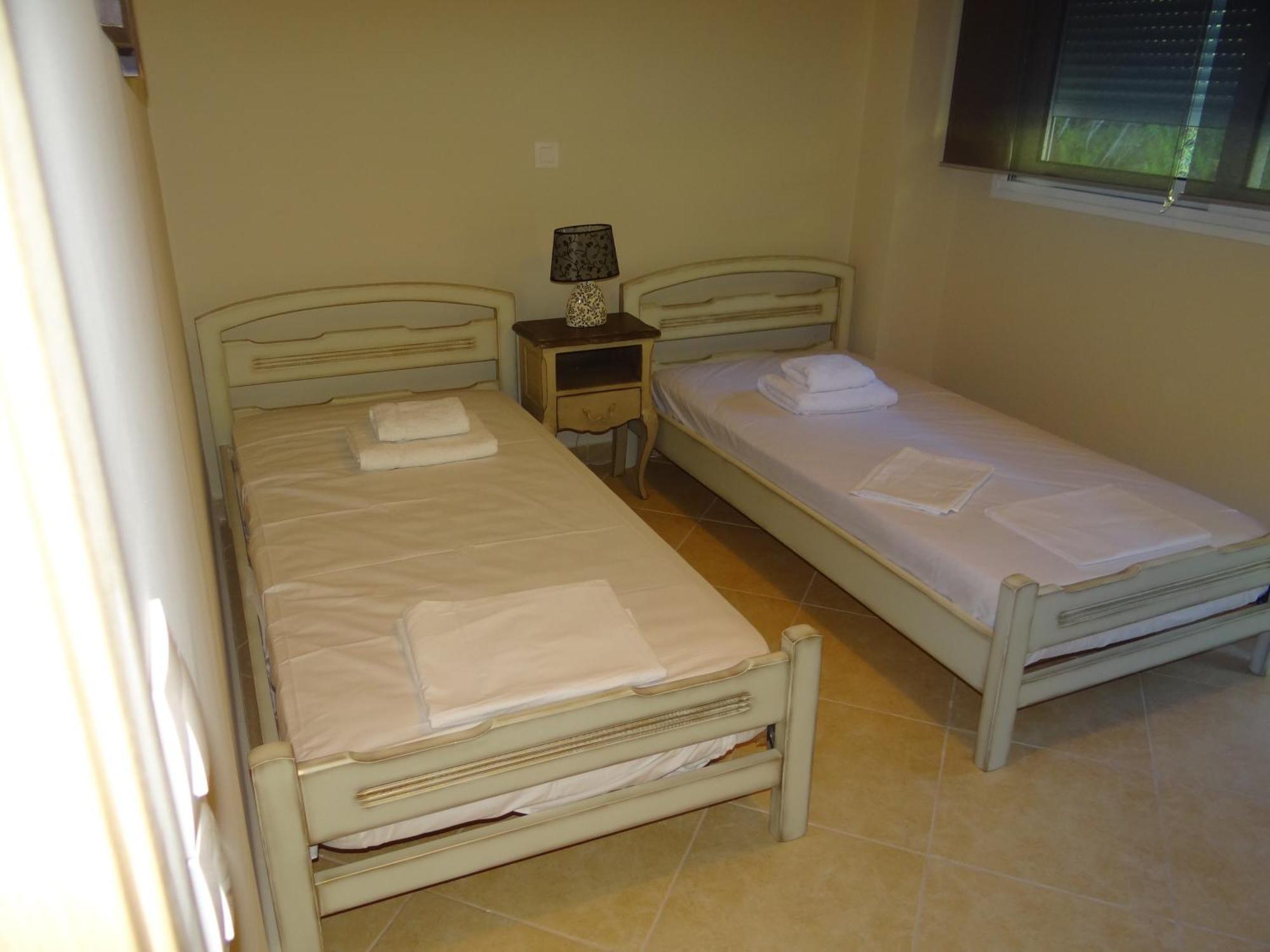 Aperanto House Paralia Loutsas Стая снимка