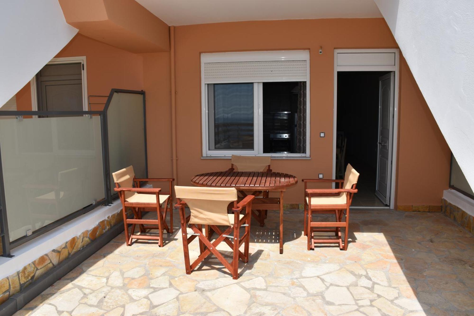 Aperanto House Paralia Loutsas Стая снимка