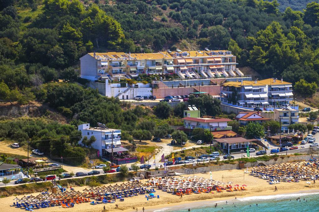 Aperanto House Paralia Loutsas Екстериор снимка